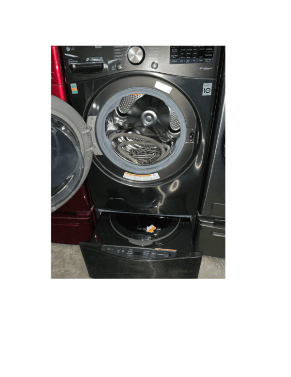 LG-Front Load Washer Inverter DirectDrive True Balance USED - Image 4
