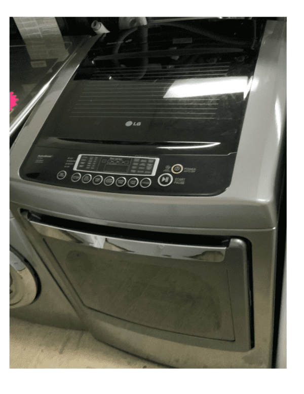 LG- Extra Large Capacity Top Load Washer With Sleek And Modern Front Control Design USED